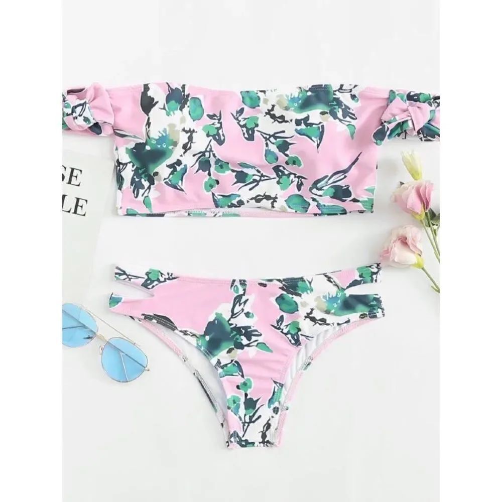 ✨2xHP✨Flower Print Cutout Bikini Set✨ - Picture 2 of 4